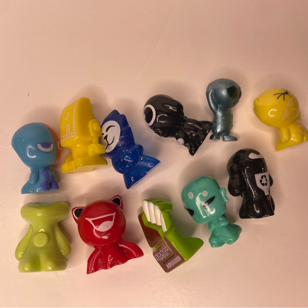 Crazy bones bundle